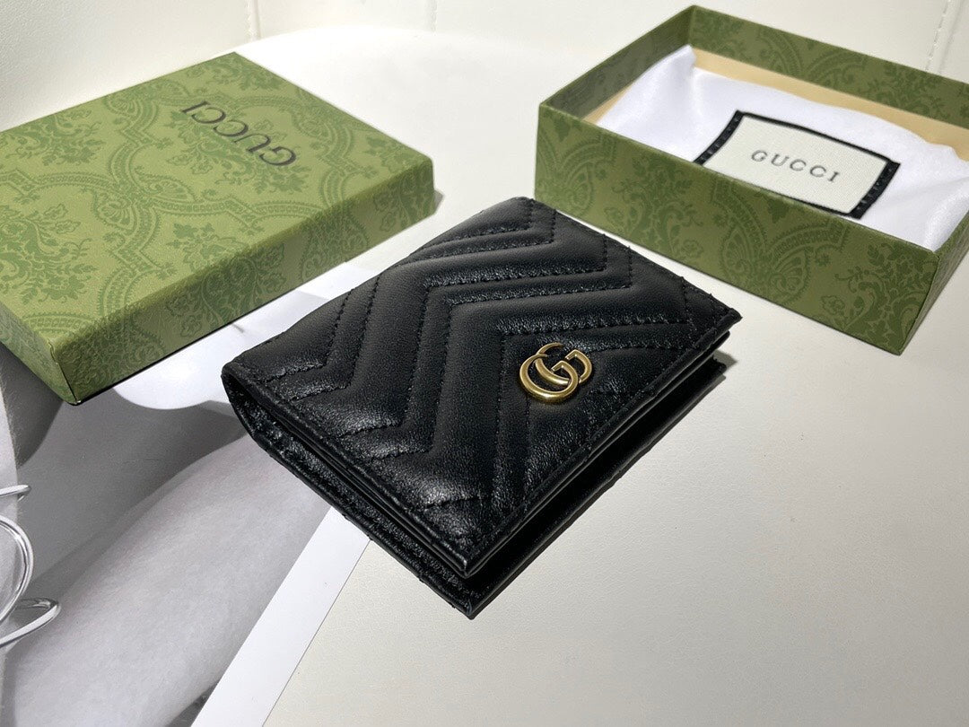 【グッチ】大人気 2色 折りたたみ財布 実用性抜群の一品!