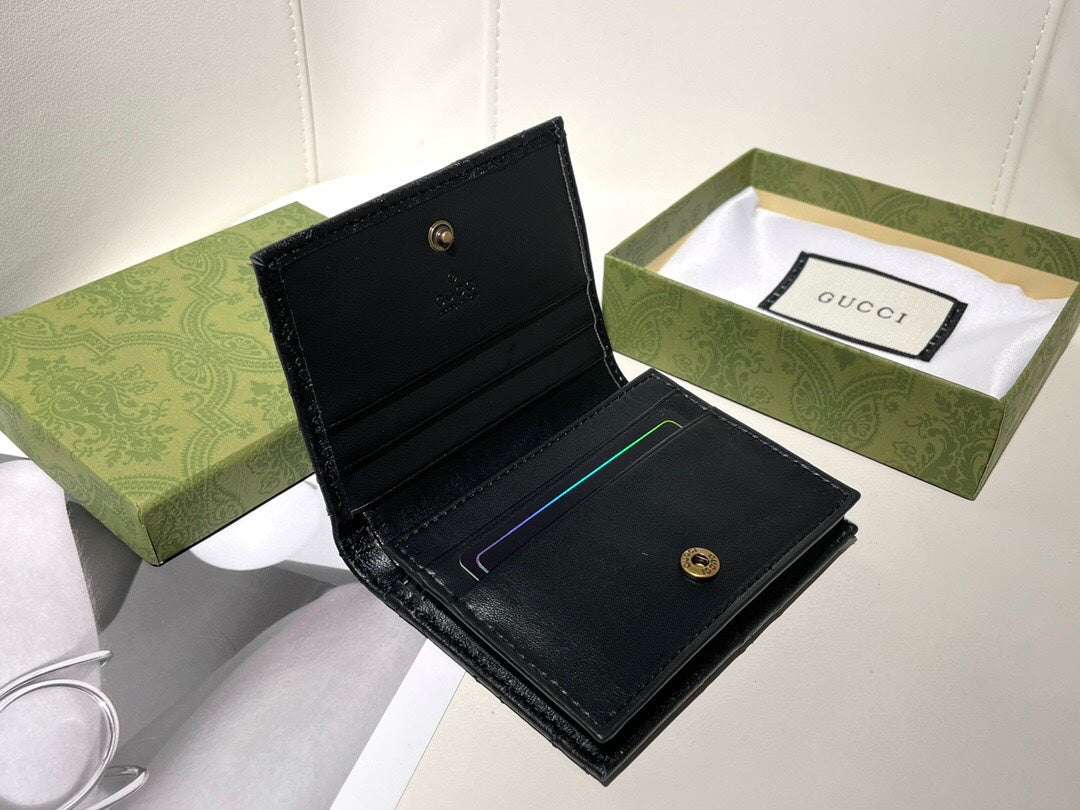 【グッチ】大人気 2色 折りたたみ財布 実用性抜群の一品!