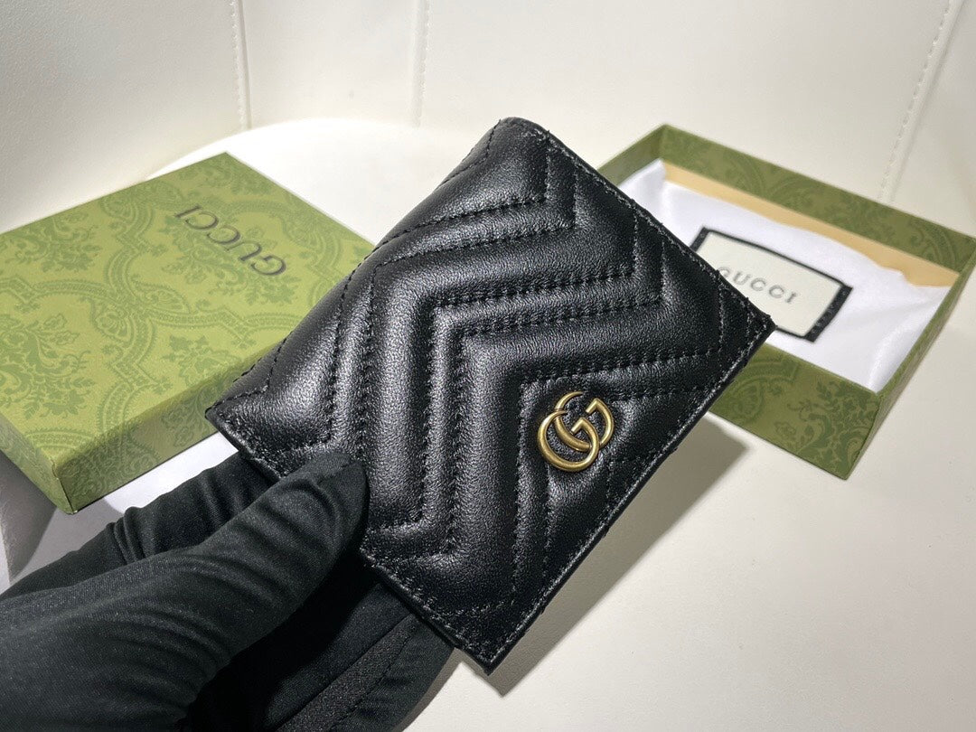 【グッチ】大人気 2色 折りたたみ財布 実用性抜群の一品!