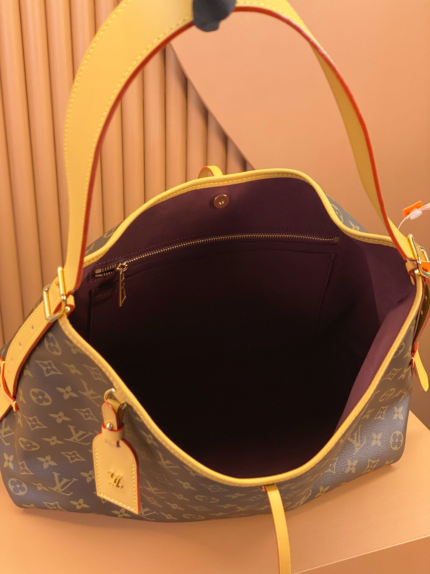 【ルイヴィトン】入手困難◆関税送料込み◆Carryall MM|春の限定モデル♪