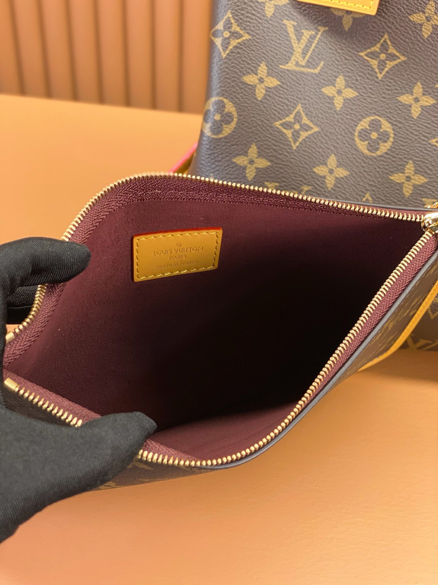 【ルイヴィトン】入手困難◆関税送料込み◆Carryall MM|春の限定モデル♪