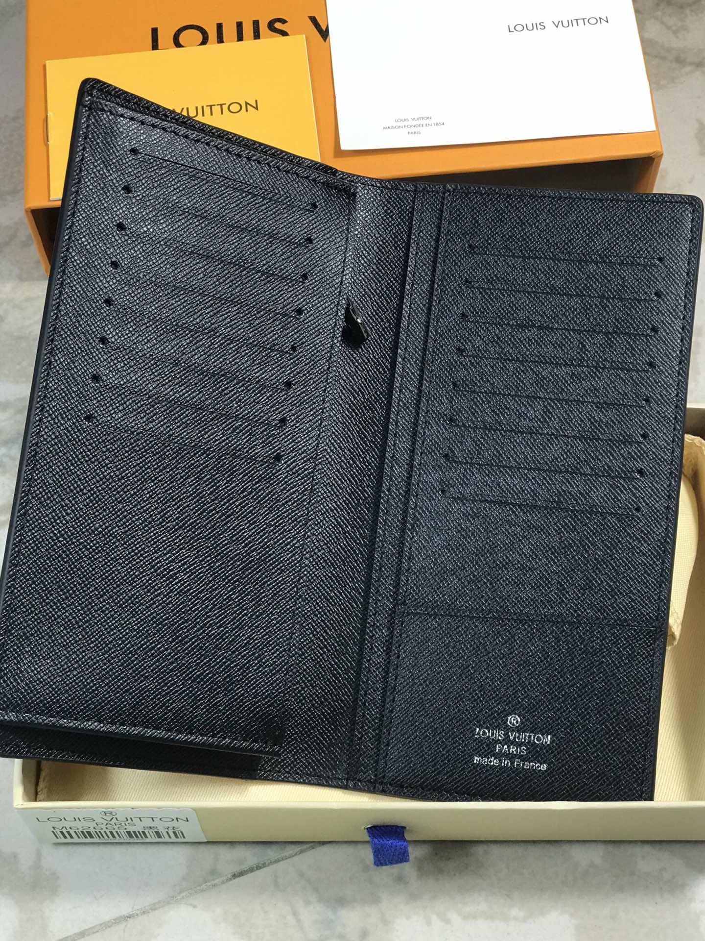 【ルイヴィトン】黒のチェス盤 長財布ブラッザ N62665