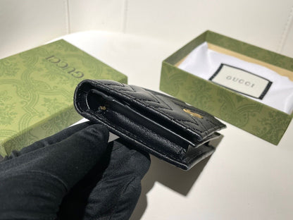 【グッチ】大人気 2色 折りたたみ財布 実用性抜群の一品！